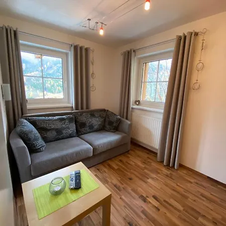 Haus Evelin Apartment St. Leonhard im Pitztal