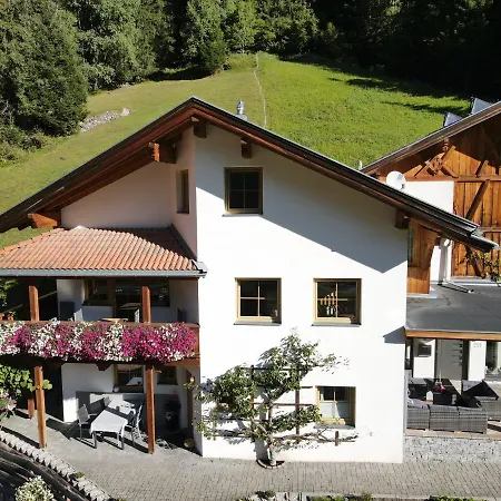 Haus Evelin Apartman *